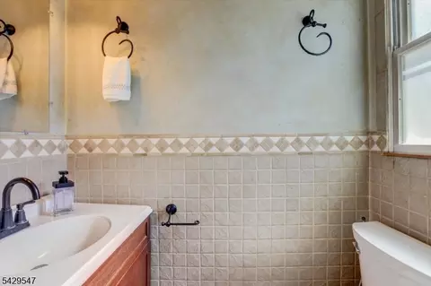208 Perry St, Dover, NJ 07801 photo 21