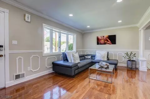 208 Perry St, Dover, NJ 07801 photo 6