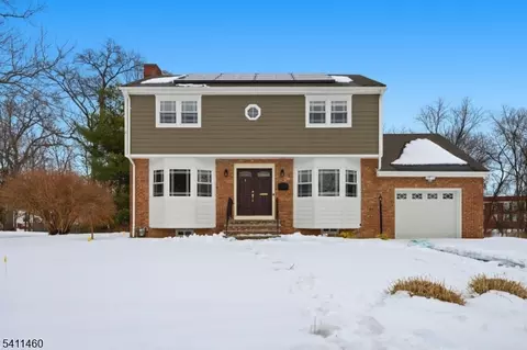 162 Mali Dr, North Plainfield, NJ 07062