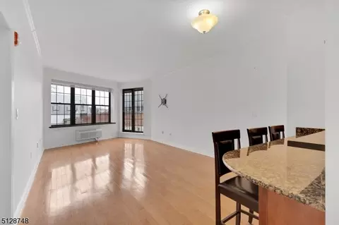 7 Prospect St UNIT 303, Morristown, NJ 07960