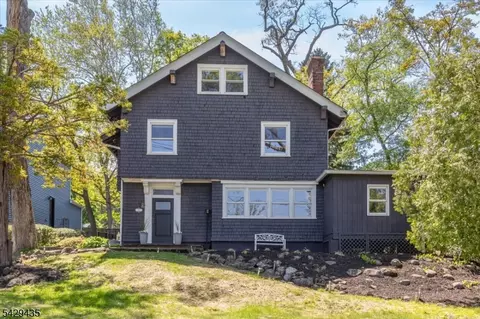 3 Oak Ridge Ave, Summit, NJ 07901
