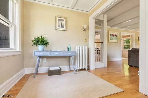 Entry Way - 3 Oak Ridge Ave, Summit, NJ 07901 photo 2 of 6