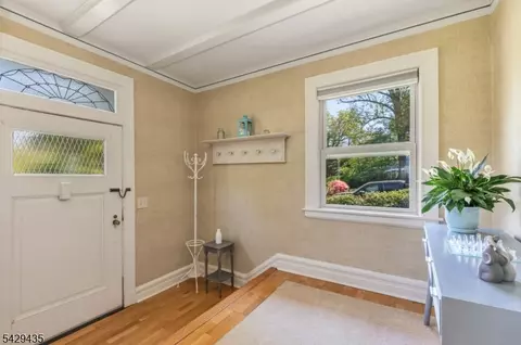 Entry Way - 3 Oak Ridge Ave, Summit, NJ 07901 photo 1 of 6