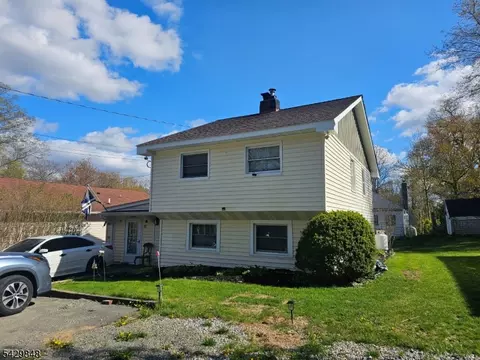 13 Ardena Rd, West Milford Twp, NJ 07421