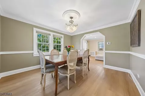 Dining - 121 Meisel Ave, Springfield, NJ 07081 photo 1 of 2