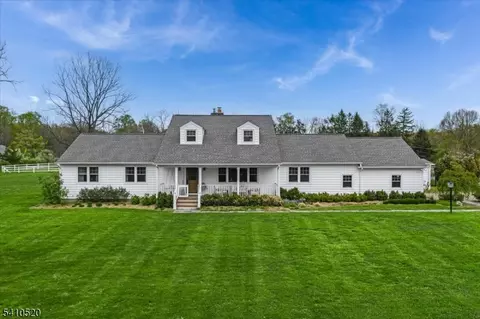 7 Daly Rd, Far Hills, NJ 07931