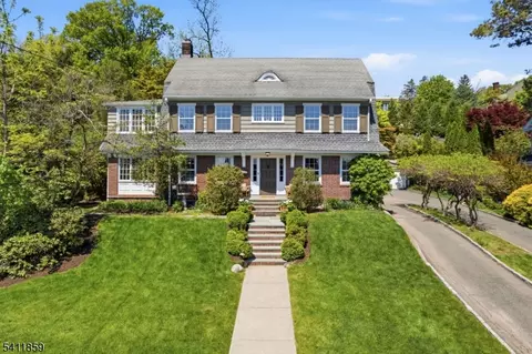 130 N Mountain Ave, Montclair, NJ 07042