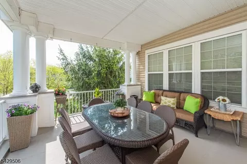 7210 Polk Dr, Rockaway Twp, NJ 07866