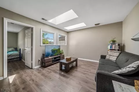101 Jamestown Rd, Basking Ridge, NJ 07920