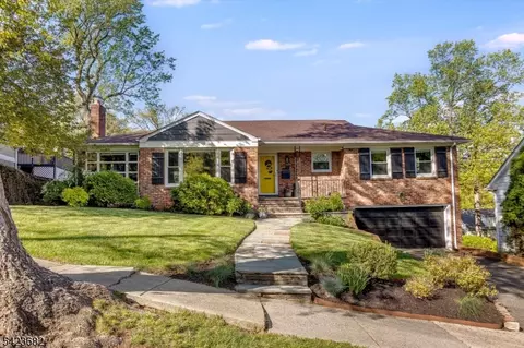 29 Bradford Ave, West Orange, NJ 07052