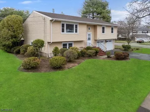 41-03 Ackerman Dr, Fair Lawn, NJ 07410