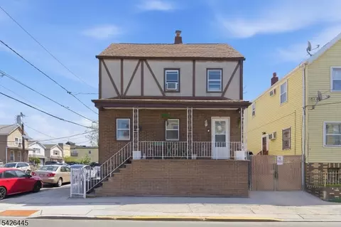 43 Bank St, Elizabeth, NJ 07201