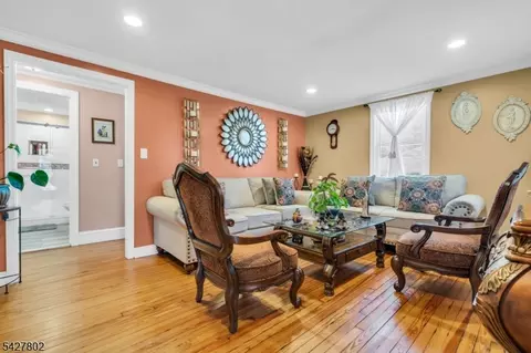 43 Everett Dr, Dover, NJ 07801 photo 6