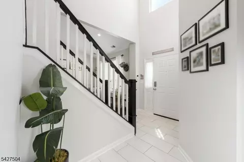 71 Saxton Dr, Hackettstown, NJ 07840 photo 3