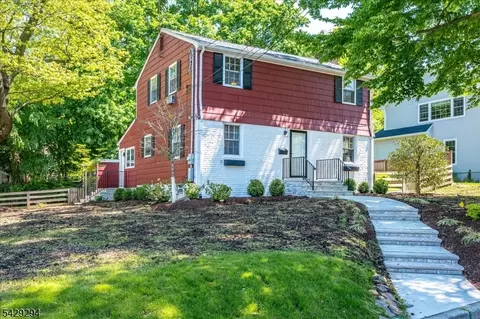 78 Rose St, Metuchen, NJ 08840