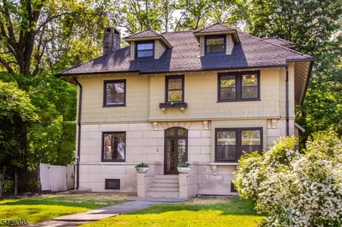 245 Midland Ave, East Orange, NJ 07017
