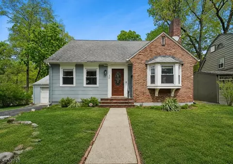 36 Espy Rd, Caldwell, NJ 07006