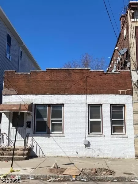 39 Heckel St, Belleville, NJ 07109