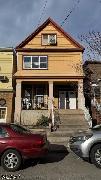 163 W 24th St, Bayonne, NJ 07002