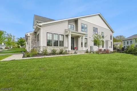 36 Brambling Rd, Berkeley Heights, NJ 07922
