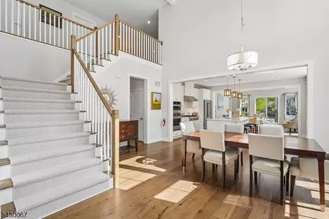 36 Brambling Rd, Berkeley Heights, NJ 07922 photo 3