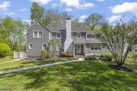 372 Wyoming Ave, Millburn, NJ 07041