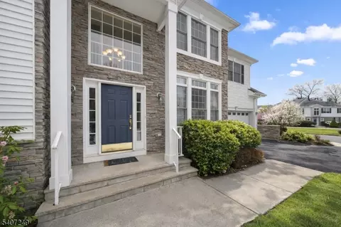 48 Bovensiepen Ct, Roseland, NJ 07068