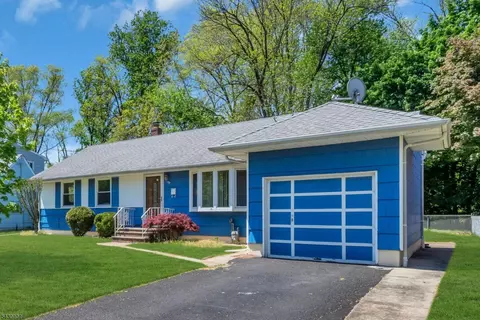179 Valley View Rd, Hillside, NJ 07205