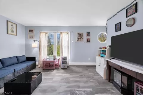140 Papscoe Rd, Hewitt, NJ 07421 photo 9
