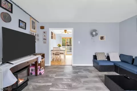 140 Papscoe Rd, Hewitt, NJ 07421 photo 11
