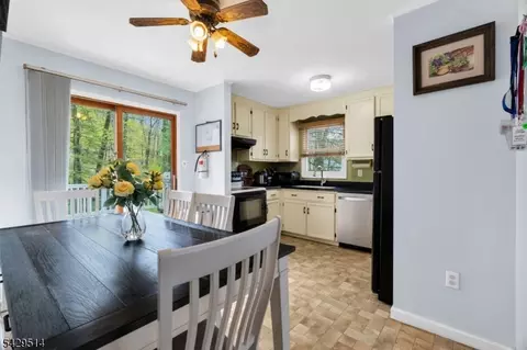 140 Papscoe Rd, Hewitt, NJ 07421 photo 16