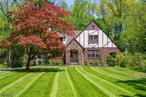 184 Old Short Hills Rd, Short Hills, NJ 07078