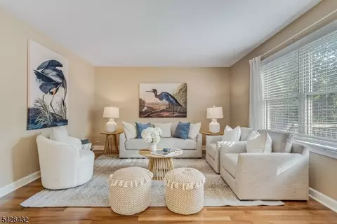 109 Hillside Ave, Bedminster, NJ 07921 photo 8