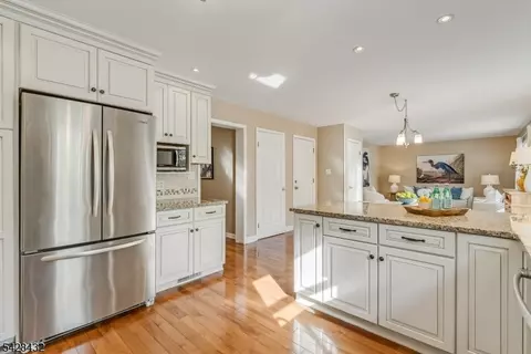 109 Hillside Ave, Bedminster, NJ 07921 photo 16