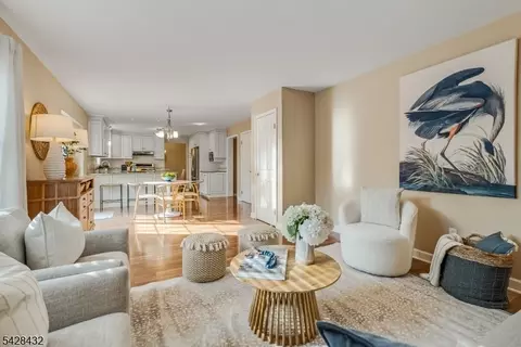 109 Hillside Ave, Bedminster, NJ 07921 photo 11