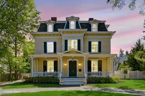 21 Franklin Pl, Morristown, NJ 07960