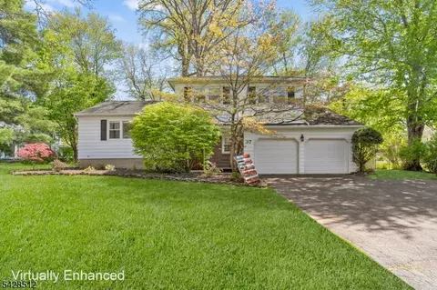 37 Manchester Way, Pine Brook, NJ 07058