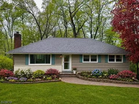 200 Pleasant Plains Rd, Stirling, NJ 07980