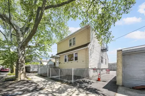 466 Delavan Ave, Newark, NJ 07107