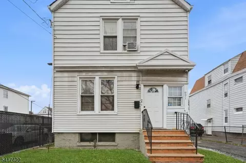 971 Grove St, Irvington, NJ 07111