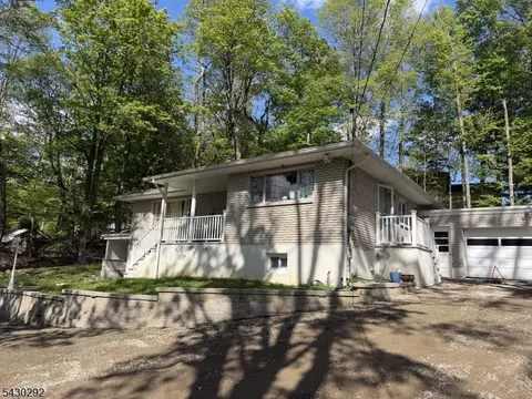 775 Tabor Rd, Morris Plains, NJ 07950