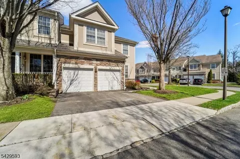 123 Levinberg Ln, Wayne, NJ 07470 photo 3