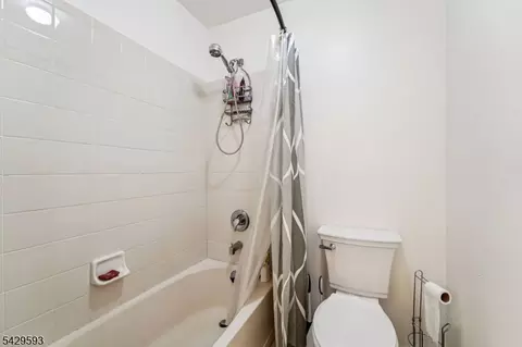 123 Levinberg Ln, Wayne, NJ 07470 photo 18