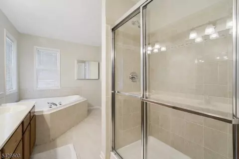 123 Levinberg Ln, Wayne, NJ 07470 photo 15