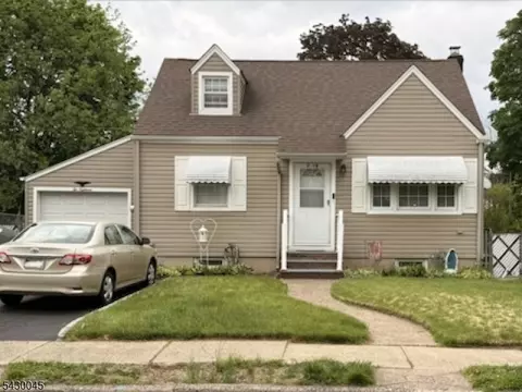2-18 32nd St, Fair Lawn, NJ 07410