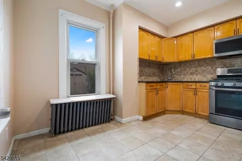 137 Central Ave, Hackensack, NJ 07601 photo 7