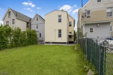 Exterior - 137 Central Ave, Hackensack, NJ 07601 photo 3 of 4