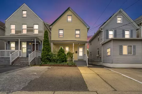 137 Central Ave, Hackensack, NJ 07601