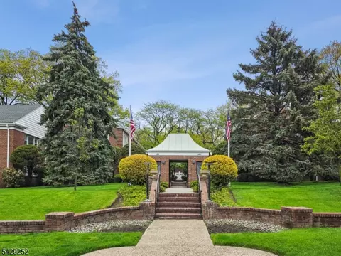 151 E Palisade Ave #6D, Englewood, NJ 07631