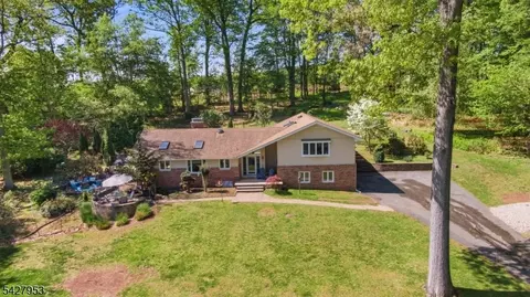 123 Old Clinton Rd, Flemington, NJ 08822